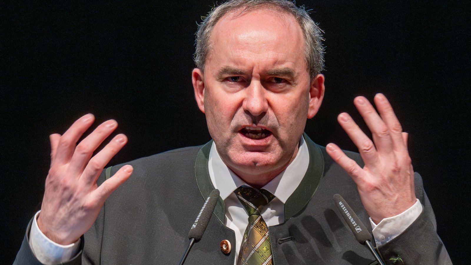 Bayerns Wirtschaftsminister und Freie Wähler-Chef Hubert Aiwanger strebt in die Bundespolitik.Foto: dpa/Armin Weigel