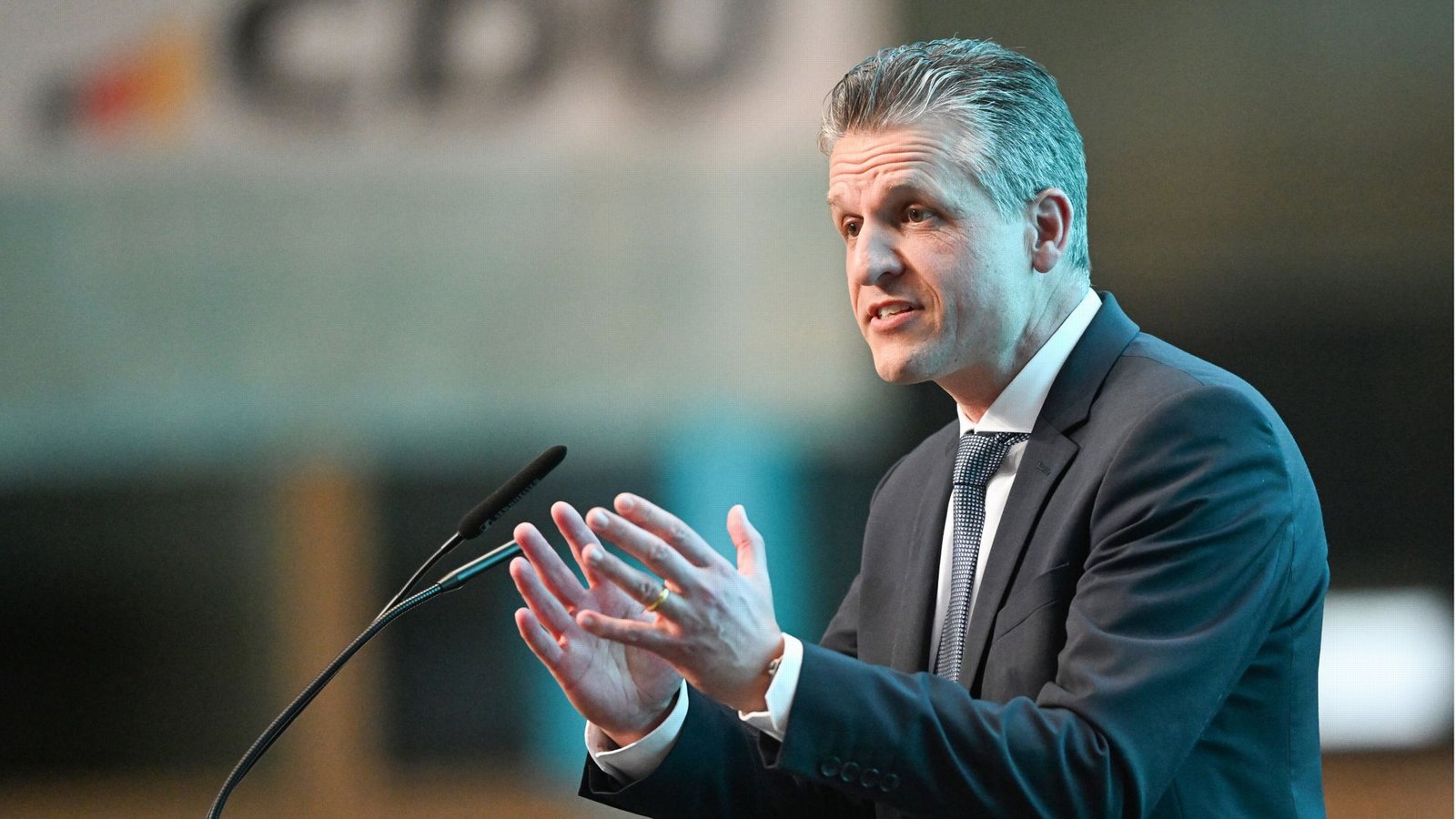 Thorsten Frei (hier ein Foto vom Dezember) hat am Sonntag seinen Wahlkreis mit 42,3 der Stimmen gewonnen und verteidigt damit sein Bundestagsmandat.Foto: dpa/Bernd Weißbrod Thorsten Frei (hier ein Foto vom Dezember) hat am Sonntag seinen Wahlkreis mit 42,3 der Stimmen gewonnen und verteidigt damit sein Bundestagsmandat.Foto: dpa/Bernd Weißbrod