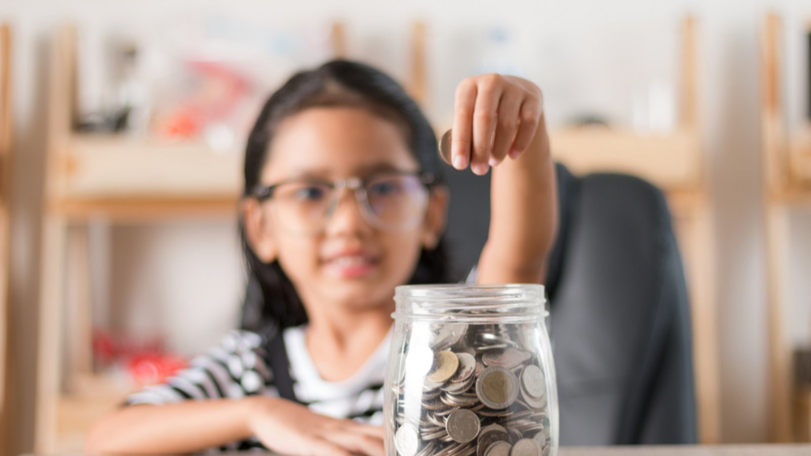 Wie viel Taschengeld ist für Kinder angemessen?Foto: Kaikoro/Shutterstock