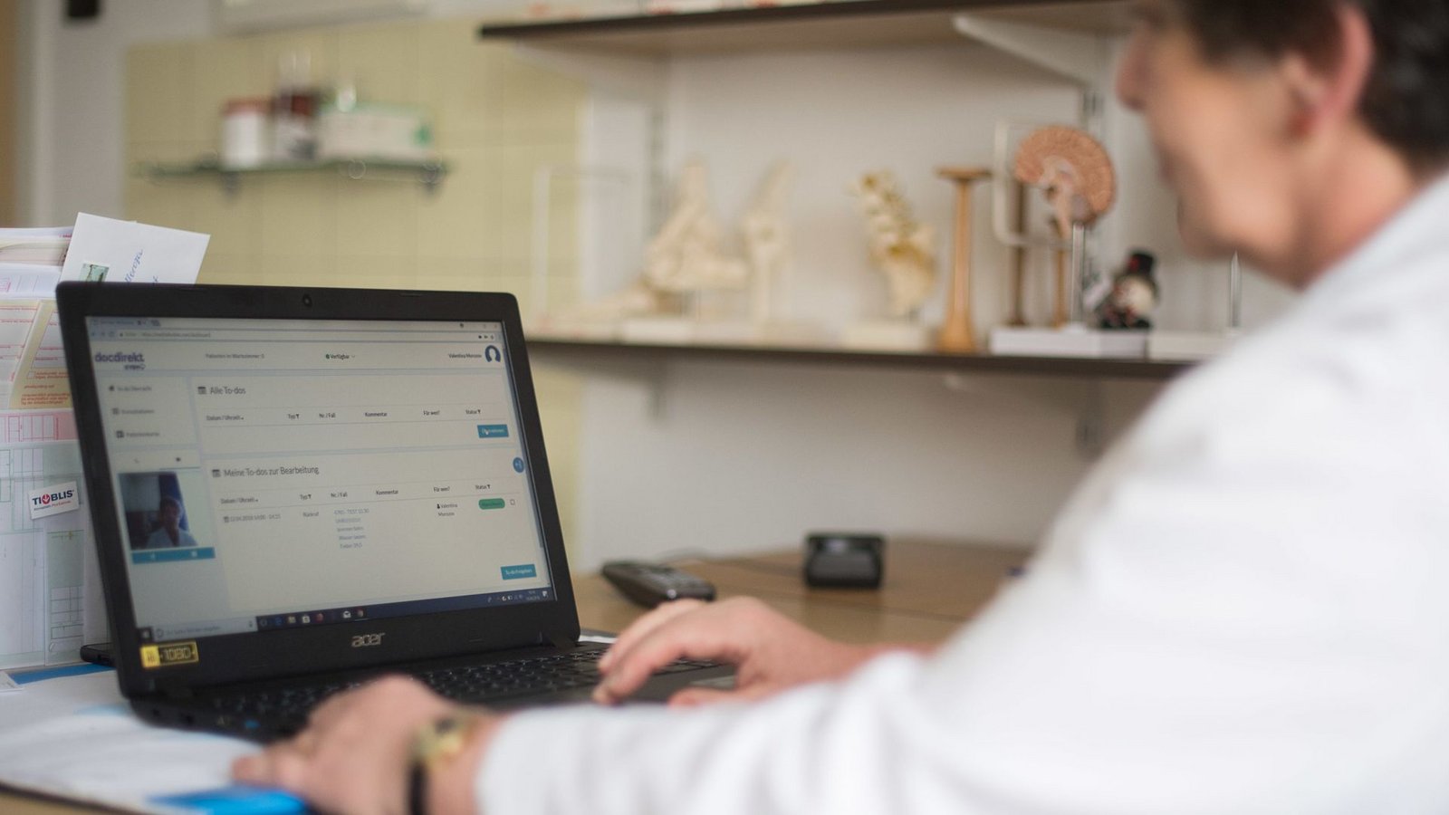 Arztdiagnose mit dem Computer – Telemedizin soll gefördert werdenFoto: dpa Arztdiagnose mit dem Computer – Telemedizin soll gefördert werdenFoto: dpa