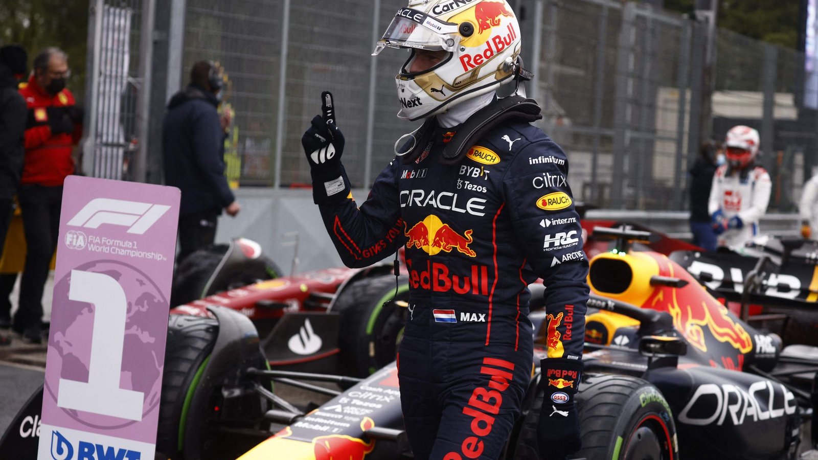 Max Verstappen hat sich die Pole Position in Imola gesichert.Foto: AFP/GUGLIELMO MANGIAPANE