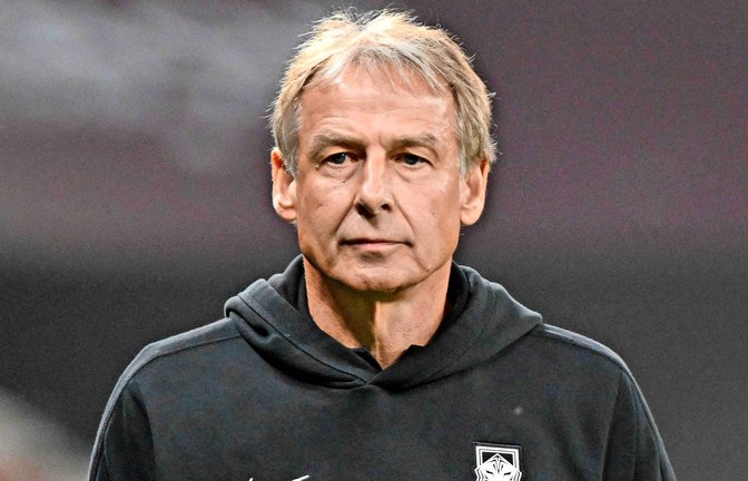 Der ehemalige Bundestrainer Jürgen Klinsmann (61) hat die DFB-Elf  vor politischen Gesten bei der anstehenden Fußball-WM  gewarnt (Archivfoto).<span class='image-autor'>Foto: AFP/HECTOR RETAMAL</span>