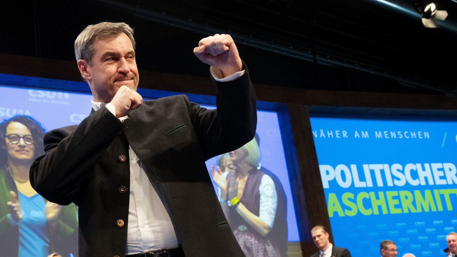 Nicht sparsam mit Gesten: CSU-Chef Markus Söder beim politischen Aschermittwoch in Passau.Foto: picture alliance/dpa/Sven Hoppe Nicht sparsam mit Gesten: CSU-Chef Markus Söder beim politischen Aschermittwoch in Passau.Foto: picture alliance/dpa/Sven Hoppe