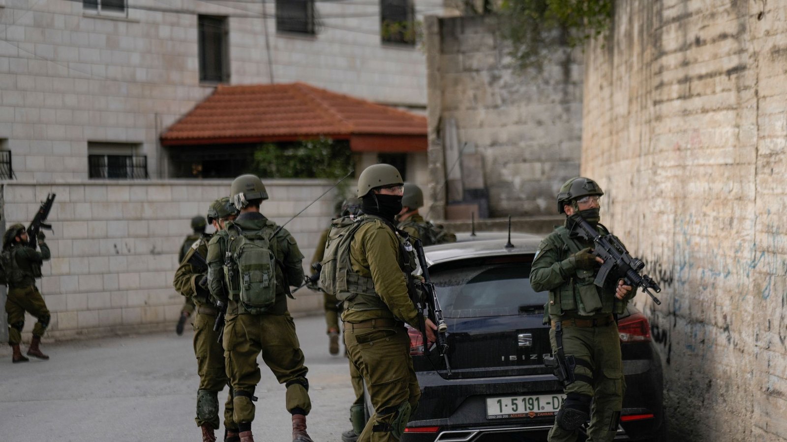 Israelische Soldaten während einer Militäroperation im Westjordanland.Foto: Majdi Mohammed/AP/dpa