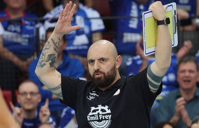 Hätte gerne die Rückkehr in die Champions League geschafft: Konstantin Bitter, der Trainer der Stuttgarter Volleyballerinnen.<span class='image-autor'>Foto: Baumann</span>