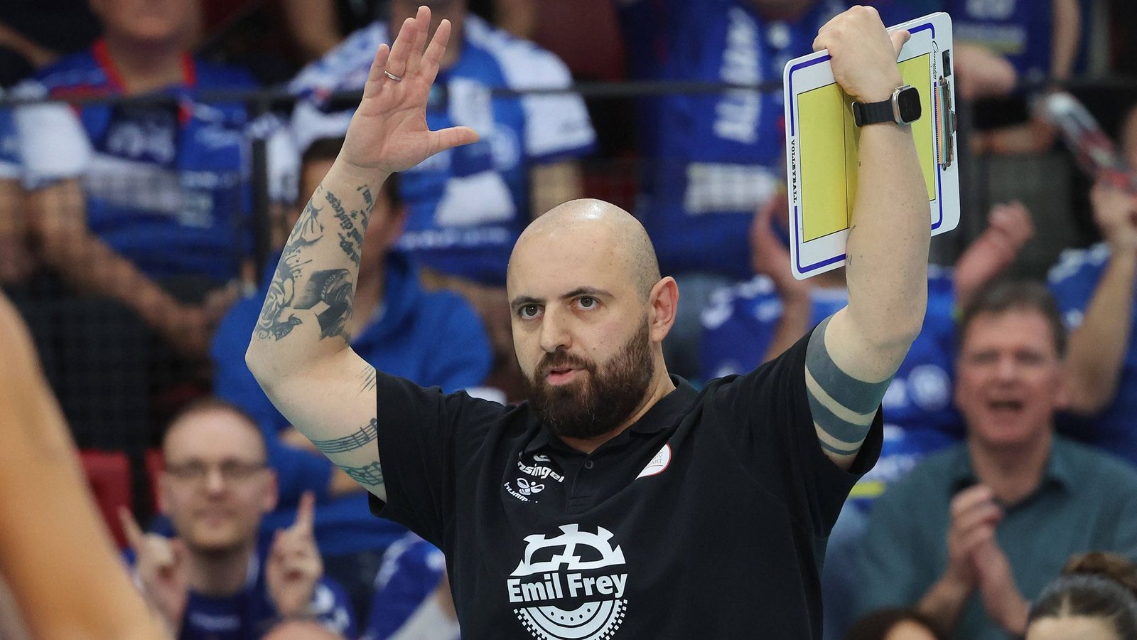 Hätte gerne die Rückkehr in die Champions League geschafft: Konstantin Bitter, der Trainer der Stuttgarter Volleyballerinnen.Foto: Baumann Hätte gerne die Rückkehr in die Champions League geschafft: Konstantin Bitter, der Trainer der Stuttgarter Volleyballerinnen.Foto: Baumann