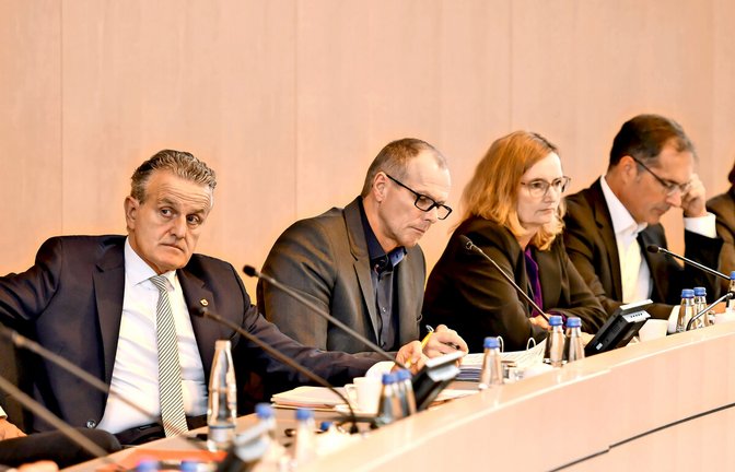 Weniger Geld für die Bürgermeister? OB Frank Nopper (li.) hatte im März 2023 für eine Erhöhung der Entschädigung gesorgt.<span class='image-autor'>Foto: Lg/Max Kovalenko</span>