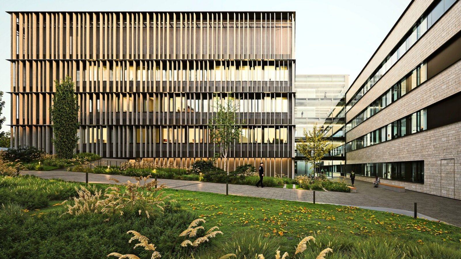 Eine Visualisierung des geplanten Neubaus mit Verwaltungsgebäude (links, an der Pragstraße), Atrium und Laborgebäude (rechts).Foto: Henn