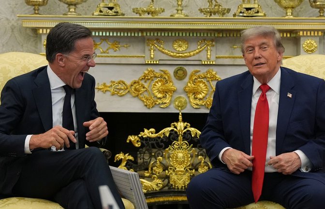 US-Präsident Trump lobt Nato-Generalsekretär Rutte.<span class='image-autor'>Foto: Jacquelyn Martin/AP/dpa</span>