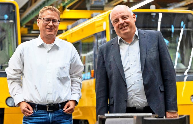 Der Betriebsleiter Nils Himmelmann (links) und der SSB-Vorstand Thomas Moser sind überzeugt, die Personalprobleme in den Griff zu bekommen.<span class='image-autor'>Foto: Lichtgut/Leif Piechowski</span>