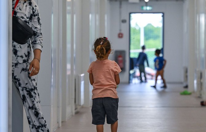 Vor allem für schutzsuchende Frauen und Kinder wird es künftig schwieriger, nach Deutschland zu kommen.<span class='image-autor'>Foto: dpa/Patrick Pleul</span>