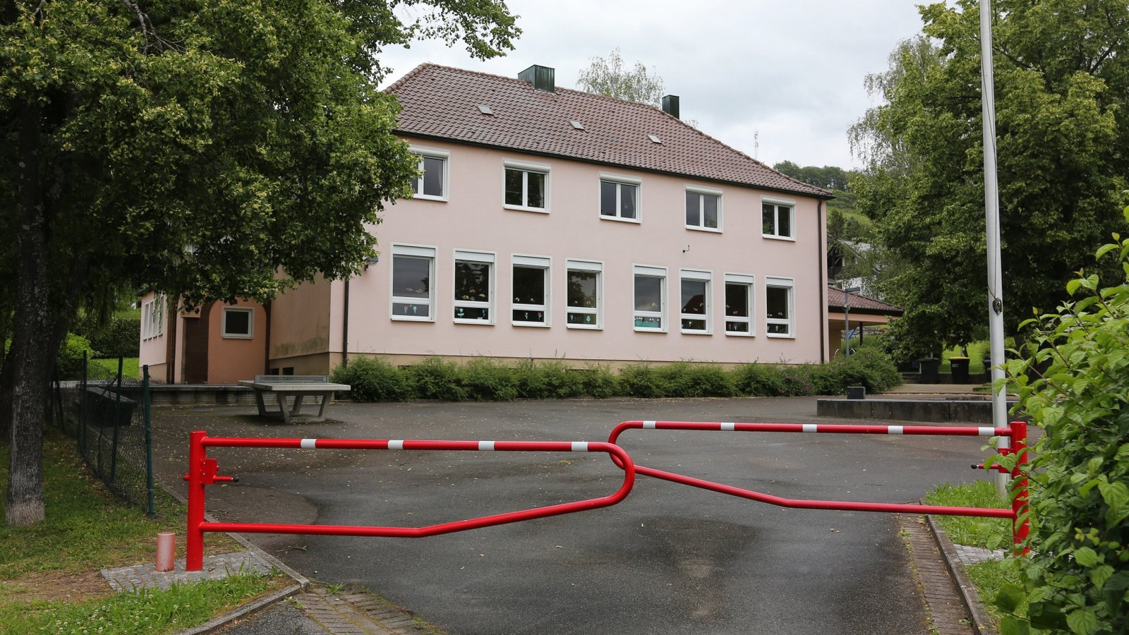 Der Zugang zu den alten Räumen der Kernzeitbetreuung bleibt aktuell verwehrt.  Foto: Küppers