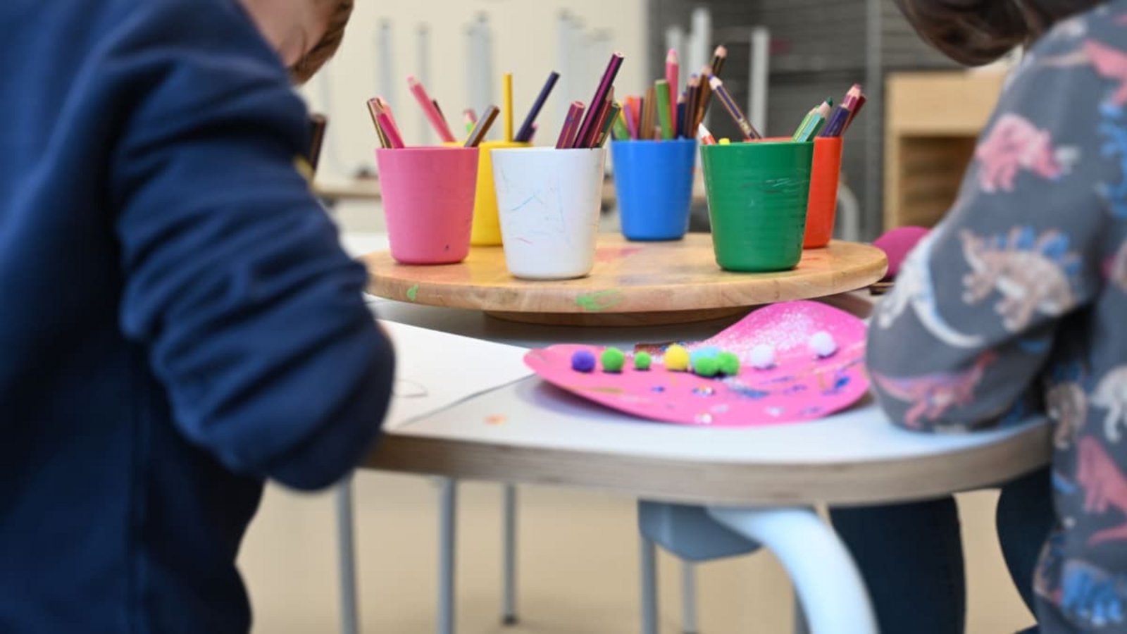 Die Kinderbetreuung in Grafenau wird teurer. Im Vergleich zu anderen Kreisgemeinden bewegt man sich aber noch im Rahmen.Maximilian von Klenze/dpa Die Kinderbetreuung in Grafenau wird teurer. Im Vergleich zu anderen Kreisgemeinden bewegt man sich aber noch im Rahmen.Maximilian von Klenze/dpa