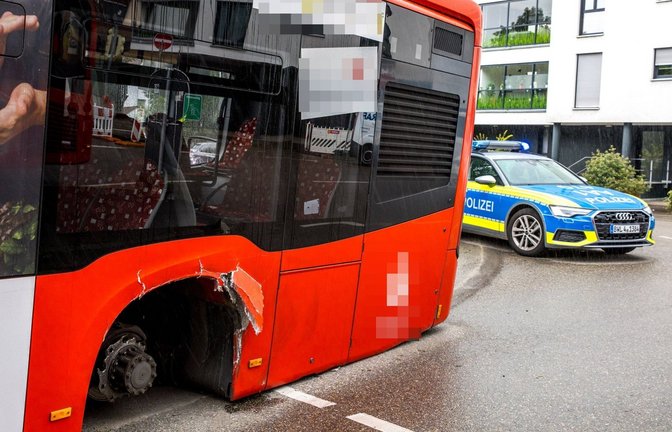 Die Polizei regelte den Verkehr.<span class='image-autor'>Foto: 7aktuell.de/Kevin Lermer/7aktuell.de | Kevin Lermer</span>