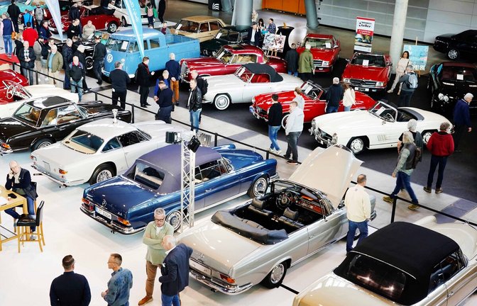 Auf der Retro Classics waren wieder viele Mercedes-Oldtimer zu sehen.<span class='image-autor'>Foto: Andreas Rosar Fotoagentur-Stuttg</span>