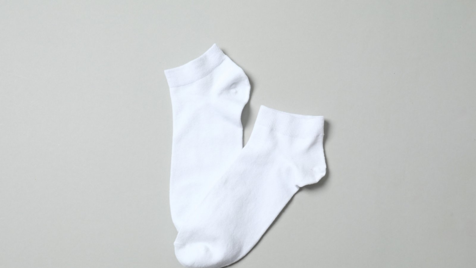 So glänzen die Socken wieder.Foto: Sunlight_s / shutterstock.com So glänzen die Socken wieder.Foto: Sunlight_s / shutterstock.com