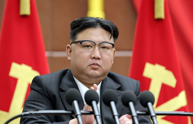 Kim Jong Un möchte angeblich das Atomwaffenarsenal von Nordkorea ausbauen. (Archivbild)<span class='image-autor'>Foto: dpa/Uncredited</span>