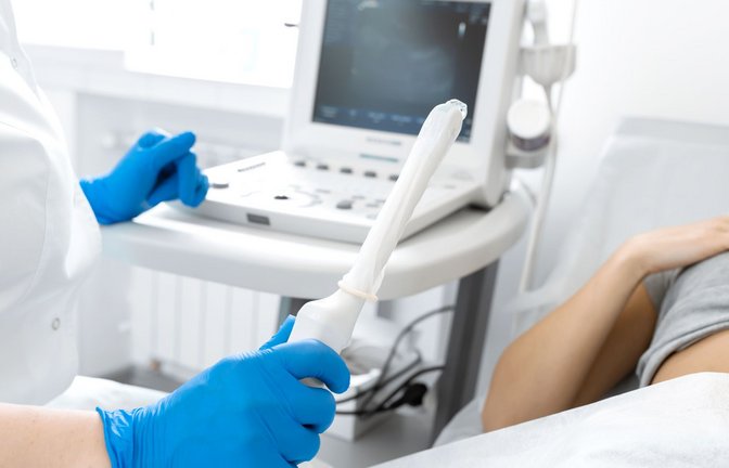 Studien zeigen: Ultraschalluntersuchung der Eierstöcke und des Gebärmutterkörpers zur Krebsfrüherkennung haben keinen Nutzen.<span class='image-autor'>Foto: Kate - stock.adobe.com/Kukota Ekaterina</span>