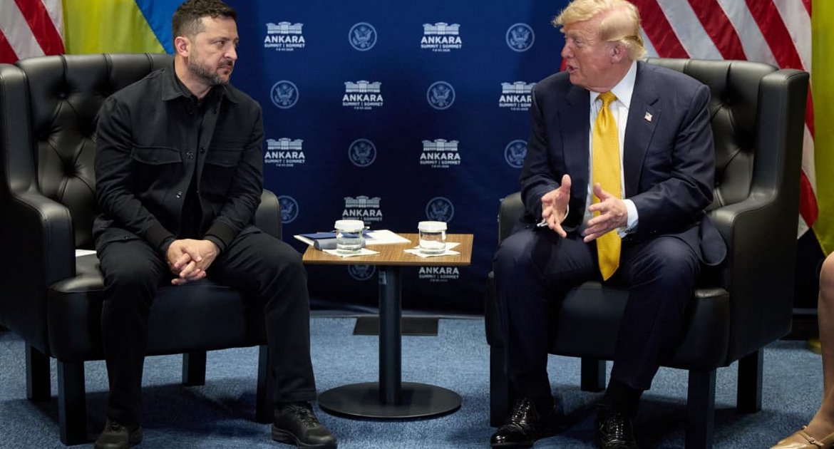 Beim NATO-Gipfel in Ankara im Juli schien das Verhältnis von Trump und Selenskyj noch intakt zu sein.