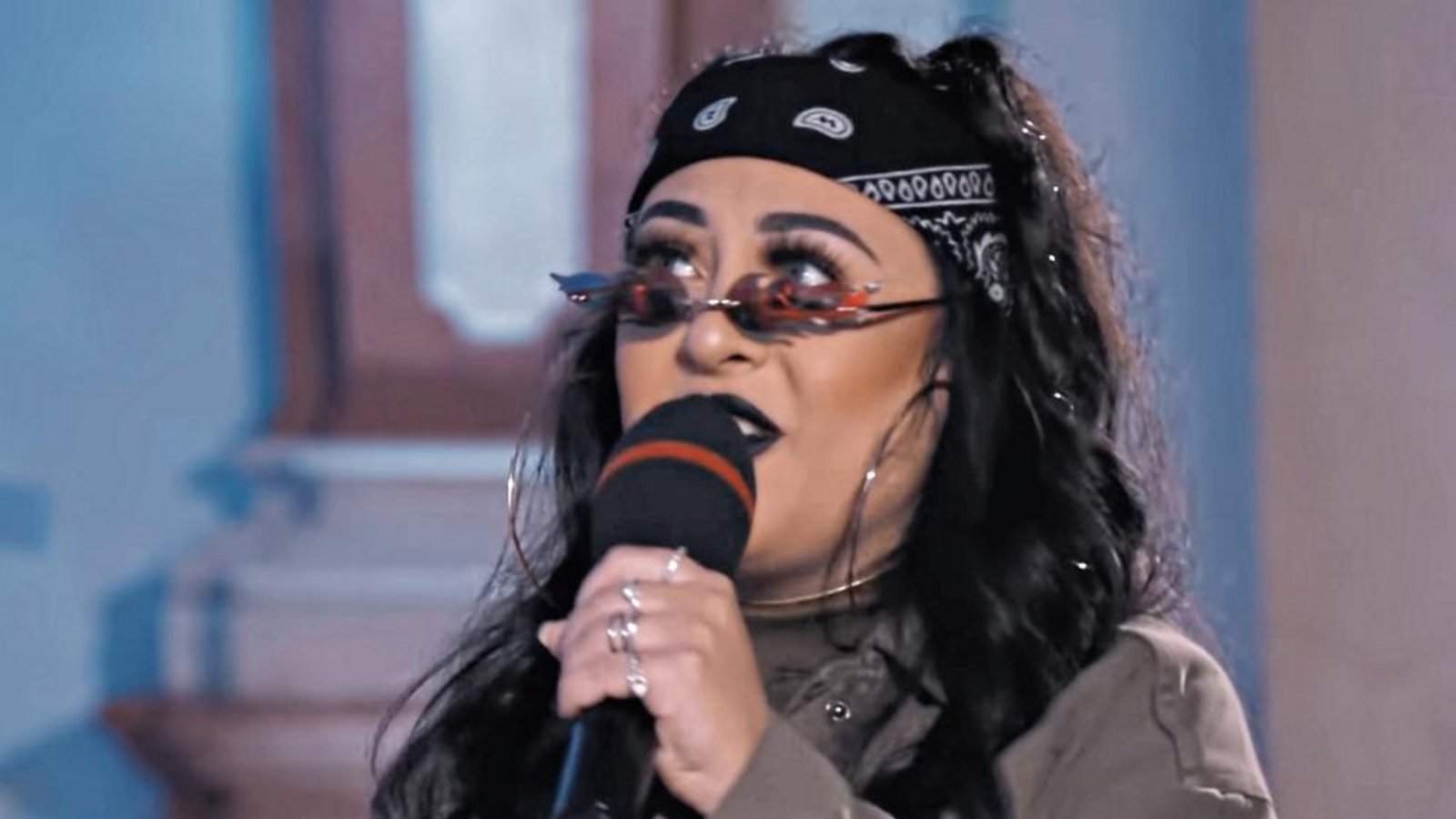 Claudia Greco aus Mühlacker sang mit ihren Kolleginnen einen Song von Céline. Screenshots: Friedrich Claudia Greco aus Mühlacker sang mit ihren Kolleginnen einen Song von Céline. Screenshots: Friedrich