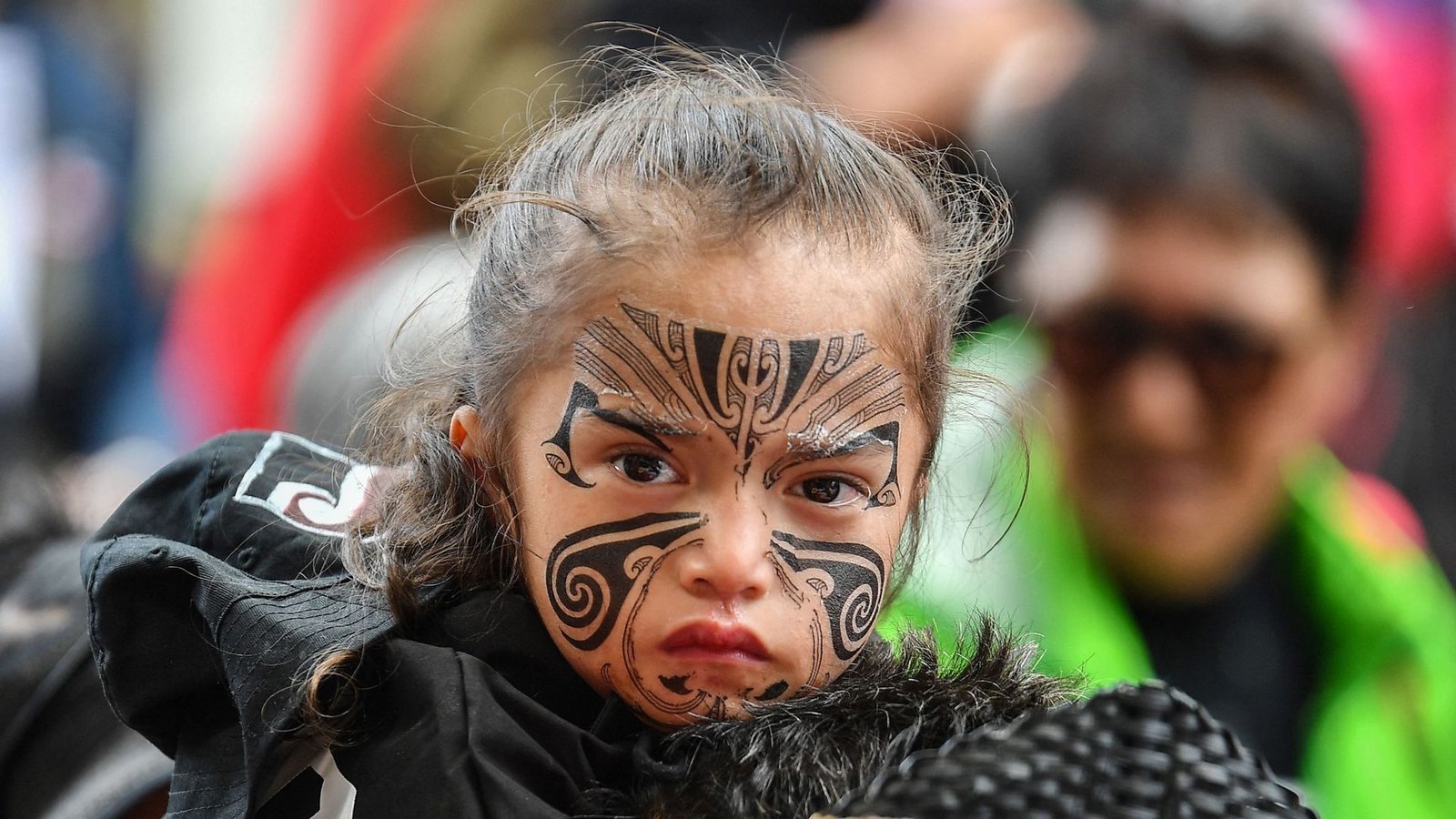 Eine der jüngeren Demonstrierenden.Foto: AFP/SANKA VIDANAGAMA