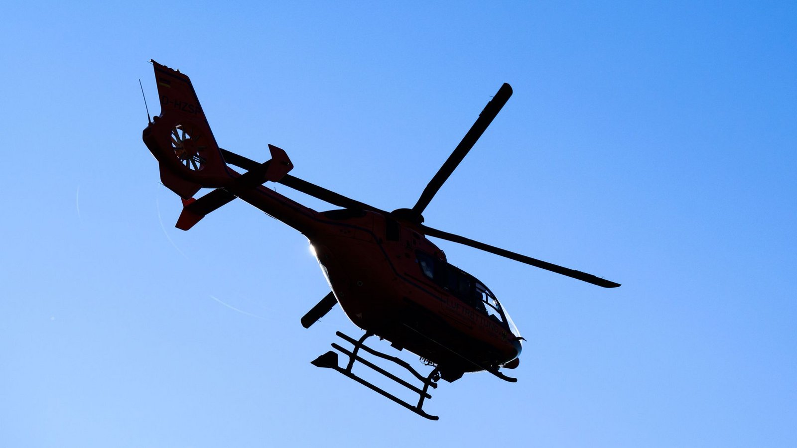 Ein Rettungshubschrauber war im Einsatz. (Symbolbild)Foto: Julian Stratenschulte/dpa/Julian Stratenschulte Ein Rettungshubschrauber war im Einsatz. (Symbolbild)Foto: Julian Stratenschulte/dpa/Julian Stratenschulte