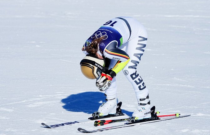 Enttäuschung bei Lena Dürr, die eine Medaille im Riesenslalom knapp verpasst hat.<span class='image-autor'>Foto: Michael Kappeler/dpa</span>