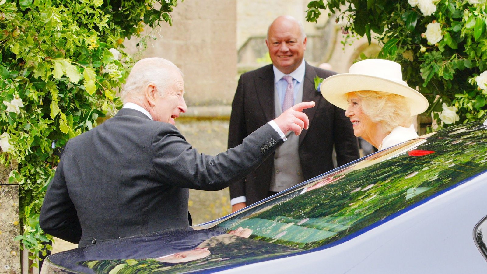 Das britische Königspaar wurde mit Jubel empfangen.Foto: Ben Birchall/PA Wire/dpa Das britische Königspaar wurde mit Jubel empfangen.Foto: Ben Birchall/PA Wire/dpa