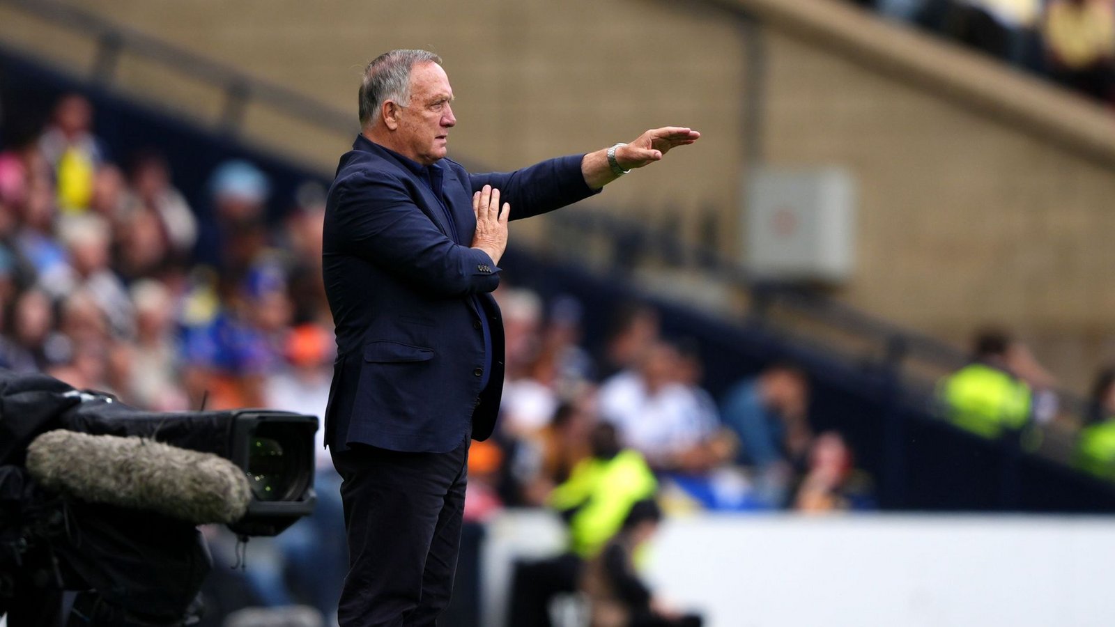 Erster Sieg unter Trainer Dick Advocaat nach dessen Comeback an der Seitenlinie: Curaçao besiegte Aruba mit 4:0.Foto: Andrew Milligan/PA Wire/dpa/Andrew Milligan Erster Sieg unter Trainer Dick Advocaat nach dessen Comeback an der Seitenlinie: Curaçao besiegte Aruba mit 4:0.Foto: Andrew Milligan/PA Wire/dpa/Andrew Milligan