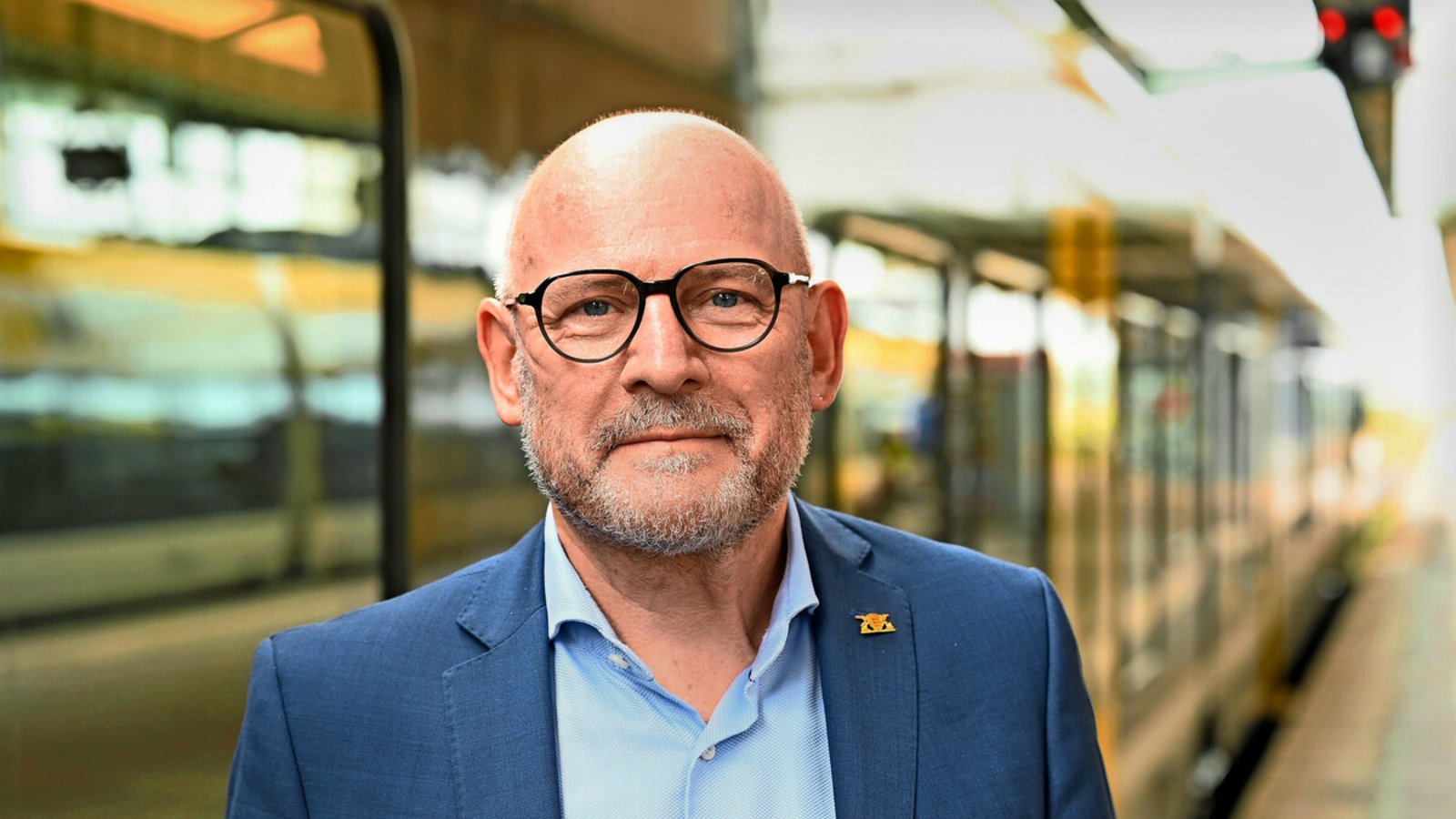 Gerade nicht besonders gut auf die Bahn zu sprechen: Landesverkehrsminister Winfried Hermann.Foto: dpa/Bernd Weissbrod Gerade nicht besonders gut auf die Bahn zu sprechen: Landesverkehrsminister Winfried Hermann.Foto: dpa/Bernd Weissbrod