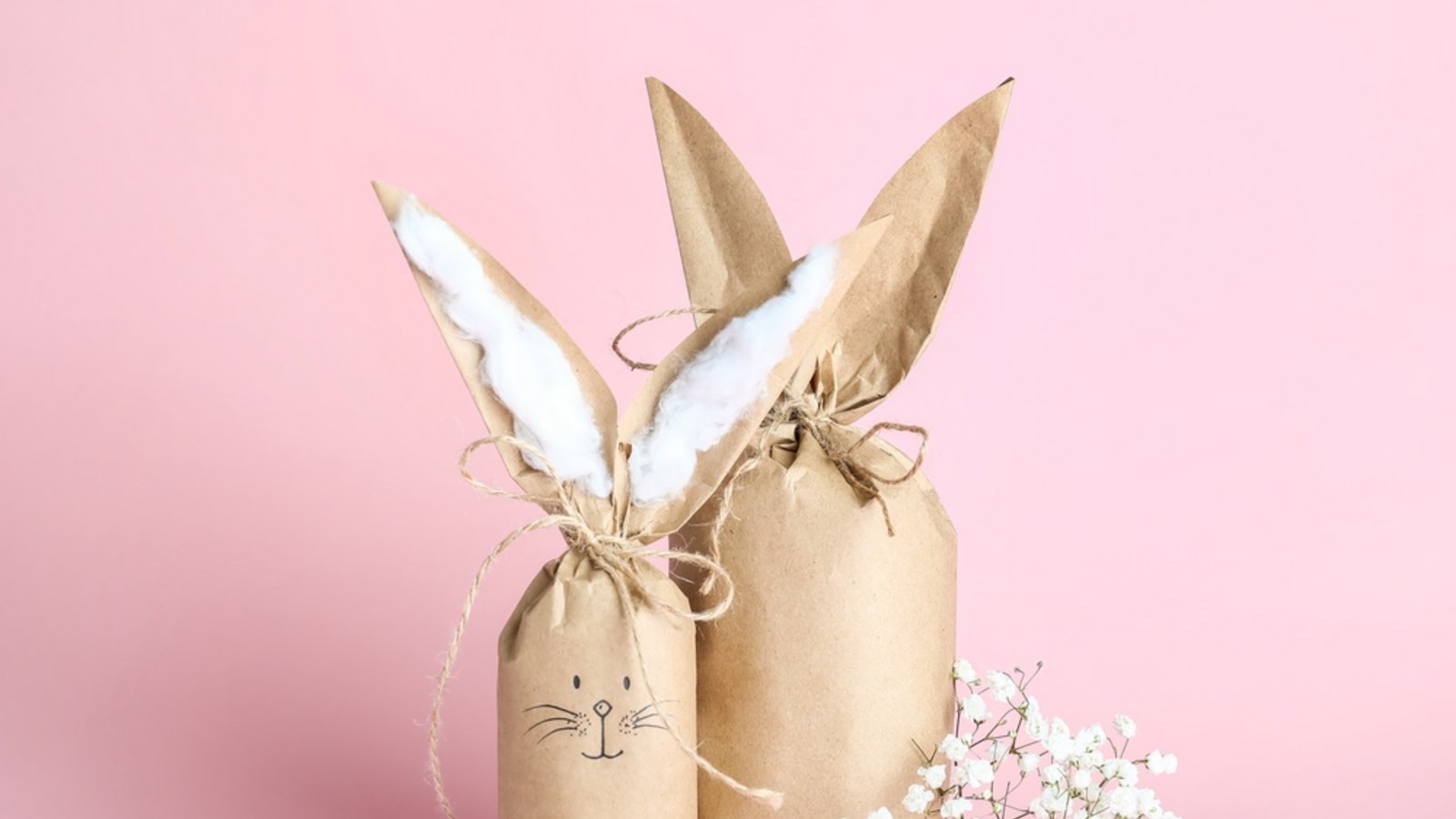 Erfahren Sie, wann an Ostern Geschenke verteilt werden und was sonst noch wichtig ist. (Alles zur Eiersuche im Überblick).Foto: Pixel-Shot / Shutterstock.com