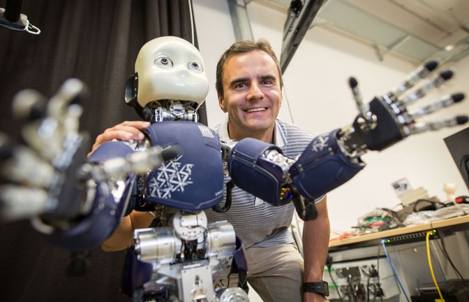 Mensch und Roboter – ein gutes Team?<span class='image-autor'>Foto: dpa/Frank Rumpenhorst</span>