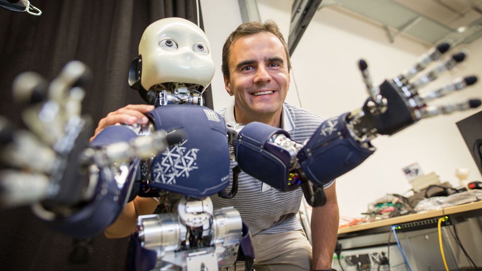 Mensch und Roboter – ein gutes Team?Foto: dpa/Frank Rumpenhorst