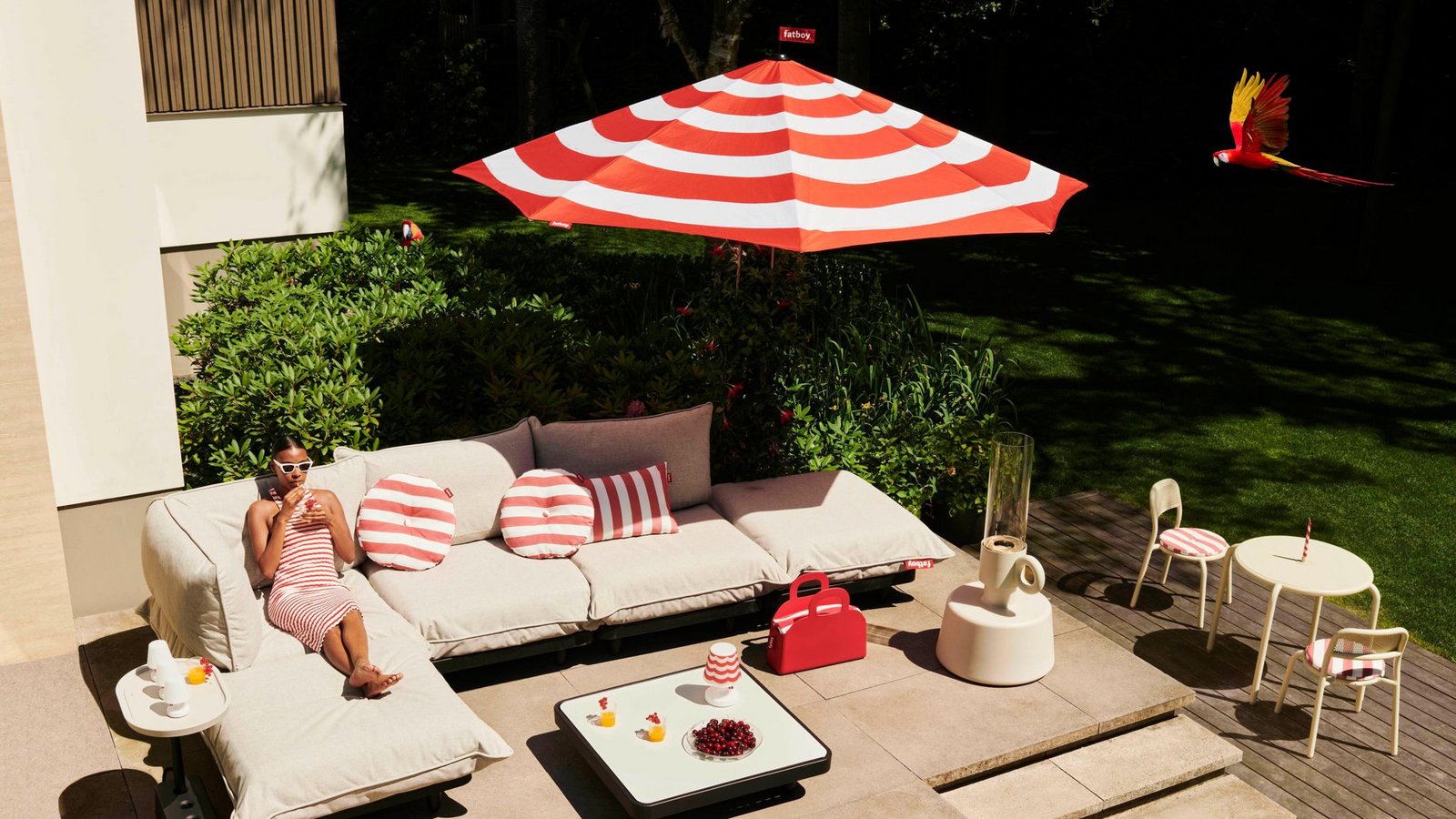 Garten-Möbel mit Retro-Charme. Streifen finden sich derzeit in vielen Draußenwohnzimmern von Stuttgart bis Kopenhagen.Foto: Hersteller/Fatboy Garten-Möbel mit Retro-Charme. Streifen finden sich derzeit in vielen Draußenwohnzimmern von Stuttgart bis Kopenhagen.Foto: Hersteller/Fatboy