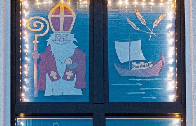 Das Nussdorfer Adventsfenster von Björn Maetzing.