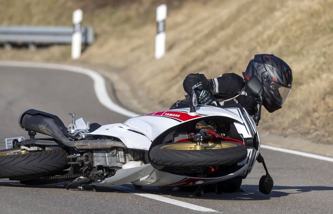 Die Motorradsaison  hat begonnen.<span class='image-autor'>Foto: /IMAGO/Arnulf Hettrich</span>