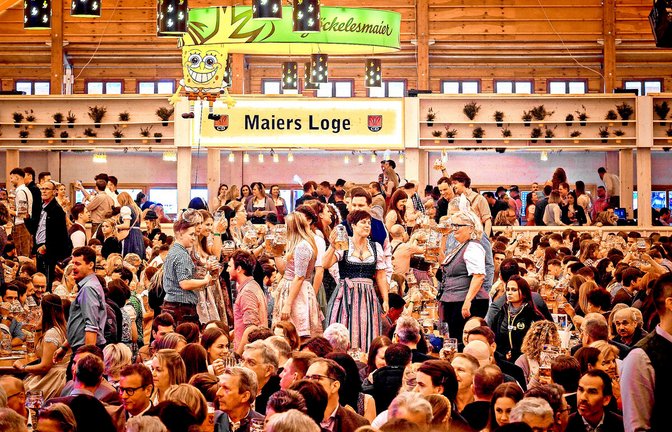 Bundesweit ist nach den Krankheitsfällen über das Stuttgarter Frühlingsfest berichtet worden. Hier ein Bild von der Eröffnung.<span class='image-autor'>Foto: Lichtgut//Ferdinando Iannone</span>