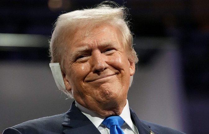 Trumps Team spricht in Bezug auf die Spendengelder von einem Gesetzesverstoß.<span class='image-autor'>Foto: Getty Images via AFP/ANDREW HARNIK</span>