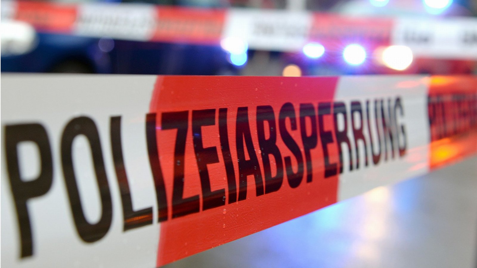 Die Polizei ist zu Großeinsätzen an mehreren Schulen in der Region Stuttgart ausgerückt.Foto: dpa/Patrick Seeger