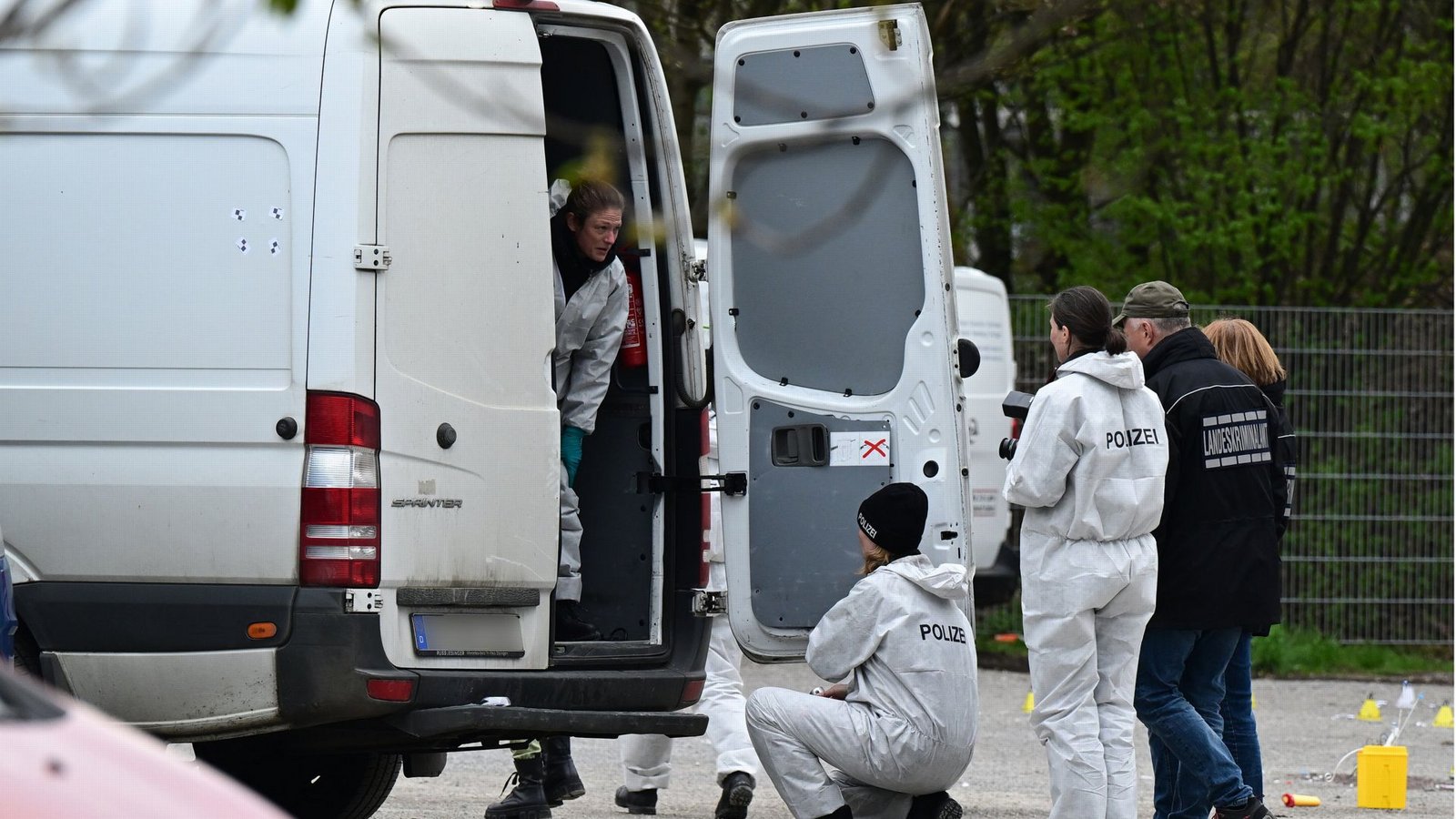 Ein junger Mann starb durch die Schüsse und einer wurde schwer verletzt. (Archivbild)Foto: dpa/Bernd Weißbrod Ein junger Mann starb durch die Schüsse und einer wurde schwer verletzt. (Archivbild)Foto: dpa/Bernd Weißbrod