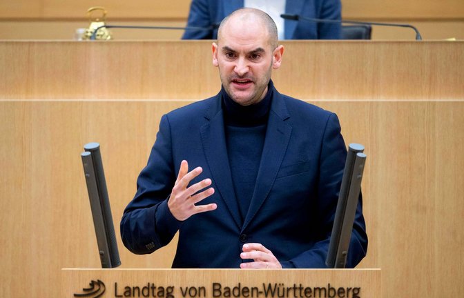 Landesfinanzminister Danyal Bayaz (Grüne) hält ein Umdenken in der Finanzpolitik für unabdinglich.<span class='image-autor'>Foto: dpa/Marijan Murat</span>