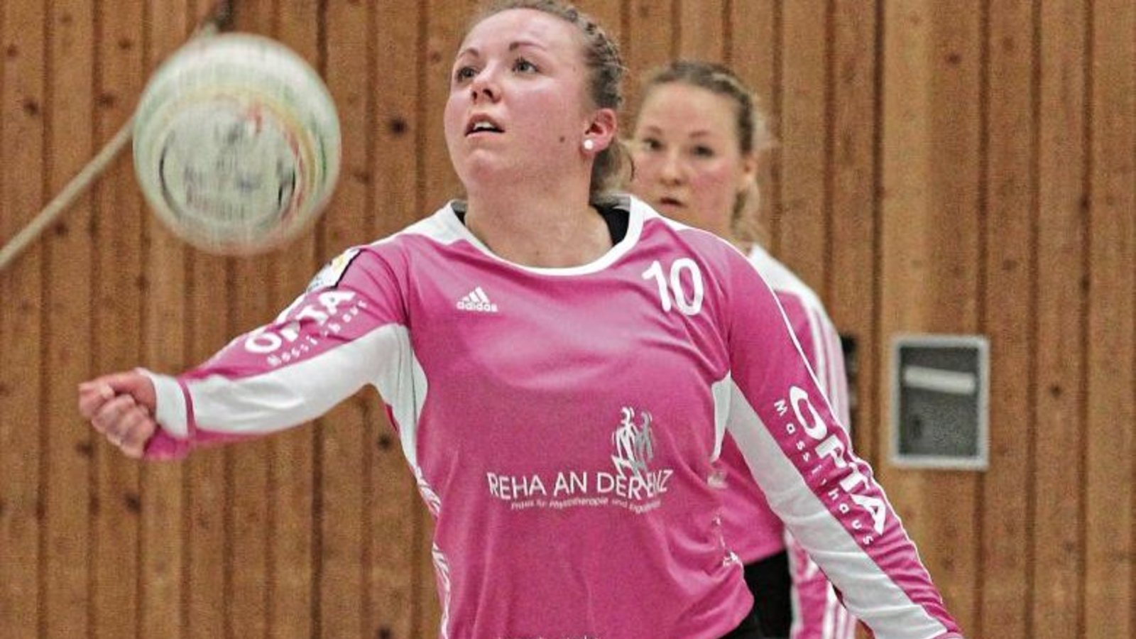 Anna-Lisa Aldinger und der TSV Dennach haben in ihrer ersten Saison als Spielertrainerin bisher eine perfekte Runde hingelegt. Foto: Archiv/Nachreiner Anna-Lisa Aldinger und der TSV Dennach haben in ihrer ersten Saison als Spielertrainerin bisher eine perfekte Runde hingelegt. Foto: Archiv/Nachreiner