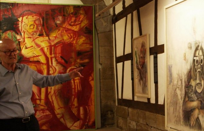 300 Arbeiten von 42 Künstlern: Manfred Heinrich sammelt Kunst.  <span class='image-autor'>Foto: Filitz</span>