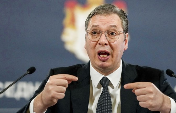 Serbiens Präsident Vucic sind die Proteste gegen Korruption lästig.<span class='image-autor'>Foto: dpa/Darko Vojinovic</span>