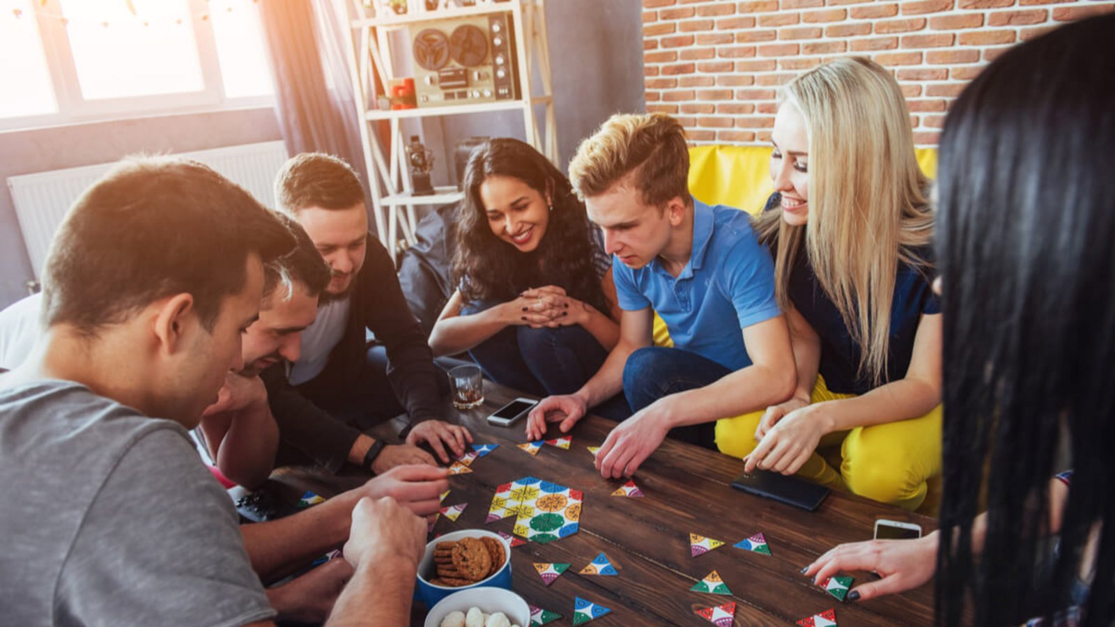 Hier finden Sie 62 Ideen, was Sie sonntags machen können. - mit Freunden oder allein - drinnen oder draußen - mit oder ohne GeldFoto: Standret / Shutterstock.com Hier finden Sie 62 Ideen, was Sie sonntags machen können. - mit Freunden oder allein - drinnen oder draußen - mit oder ohne GeldFoto: Standret / Shutterstock.com