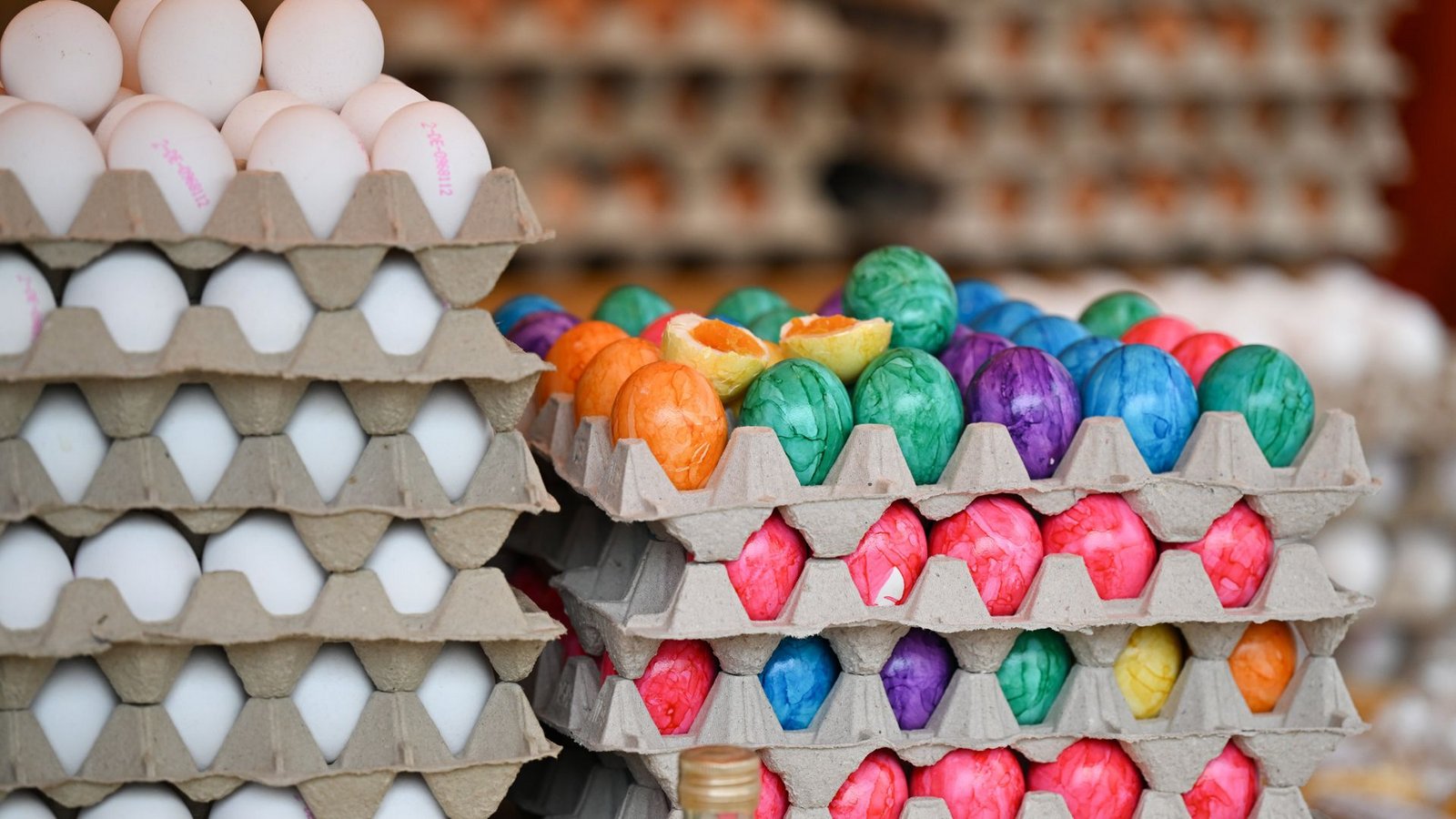 Ob zum Frühstück oder zu Ostern im Nest: Der Pro-Kopf-Verbrauch von Eiern in Deutschland ist zuletzt wieder gestiegen.Foto: dpa/Arne Dedert Ob zum Frühstück oder zu Ostern im Nest: Der Pro-Kopf-Verbrauch von Eiern in Deutschland ist zuletzt wieder gestiegen.Foto: dpa/Arne Dedert