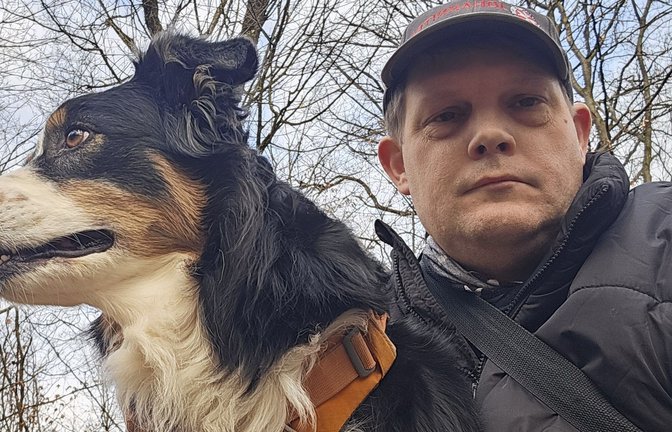 Andre Lindner geht viel mit den Hunden raus. Sie sind ihm Lichtblicke in seiner trüben  Gedankenwelt.<span class='image-autor'>Foto: privat</span>