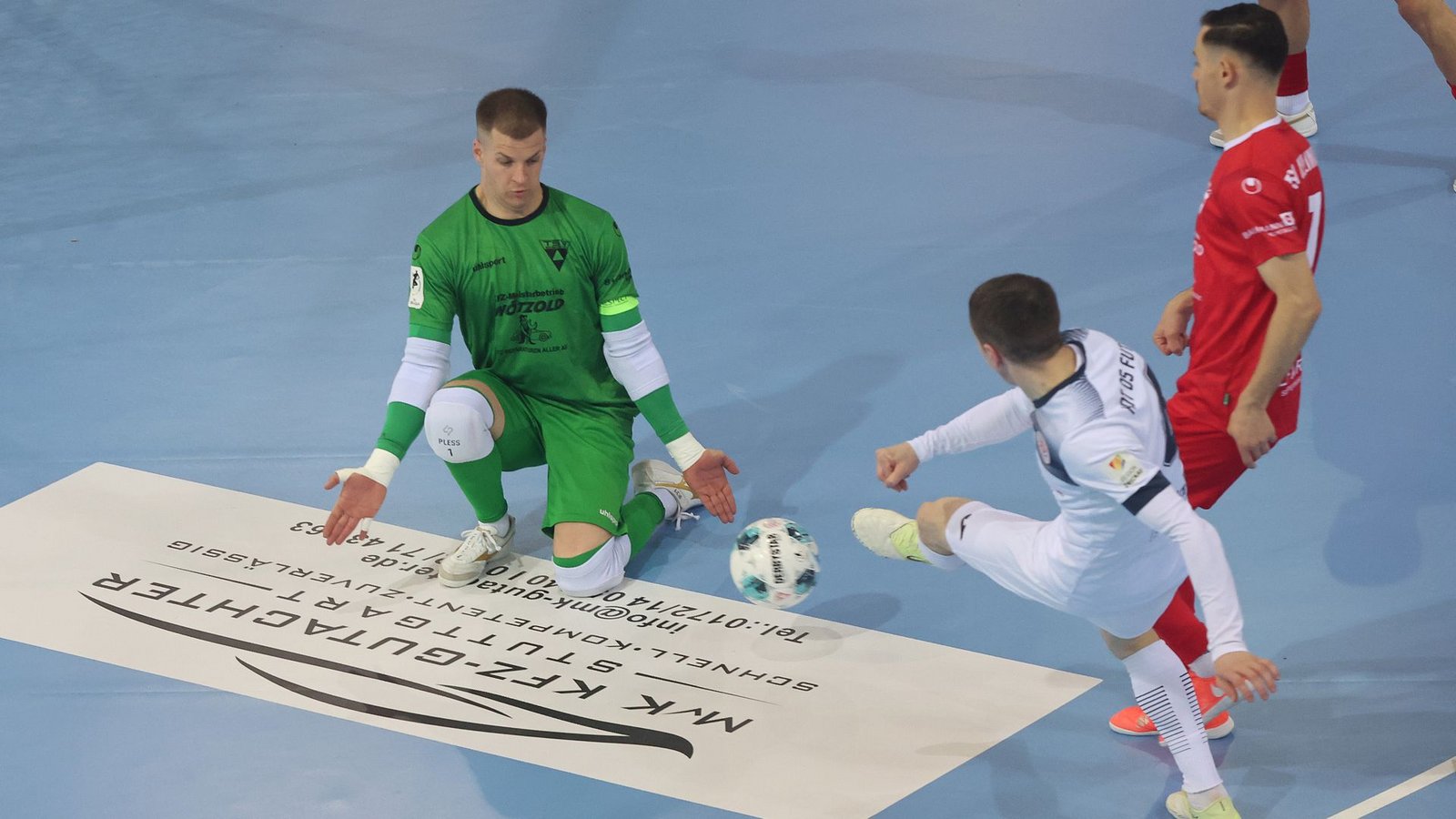 Der überragende TSV-Keeper Philipp Pless zeigte einige starke Paraden und erzielte sogar ein Tor.Foto: Baumann/Hansi Britsch