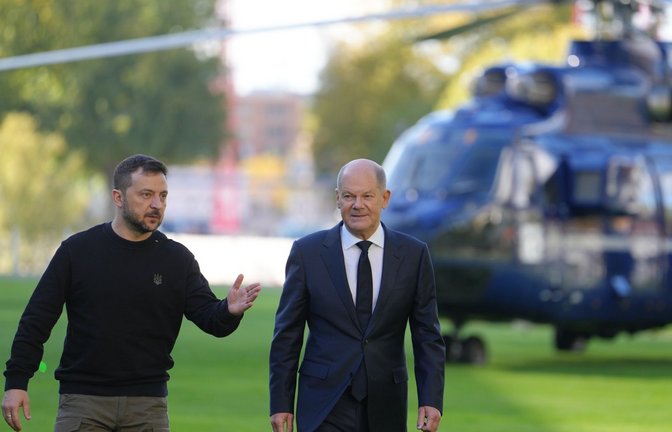 Ankunft im Kanzleramt in Berlin: Wolodymyr Selenskyj besucht Olaf Scholz.<span class='image-autor'>Foto: dpa/Kay Nietfeld</span>
