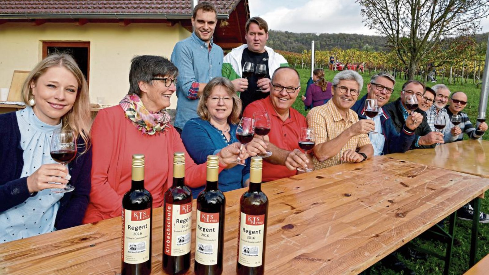 Mit einem kleinen Fest in Hohenhaslach wird der Jahrgang 2016 gefeiert. Foto: Kalb Mit einem kleinen Fest in Hohenhaslach wird der Jahrgang 2016 gefeiert. Foto: Kalb